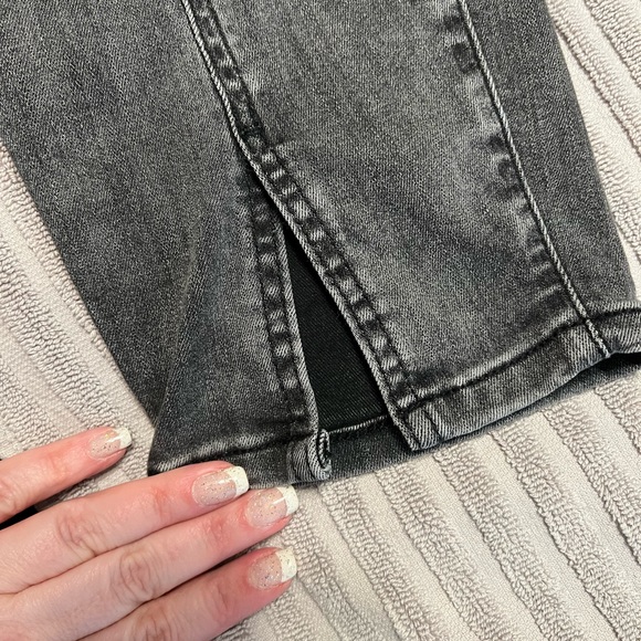 Torrid 18R black/gray jeans with cool design - Picture 4 of 5